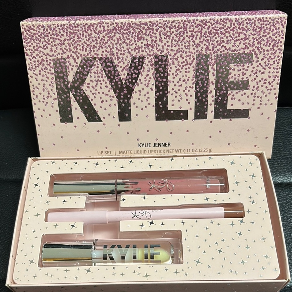 Kylie Cosmetics Lip Set - Pink and Brown Shades